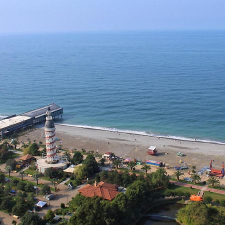 Best Location Apartments In Batumi Exteriör bild