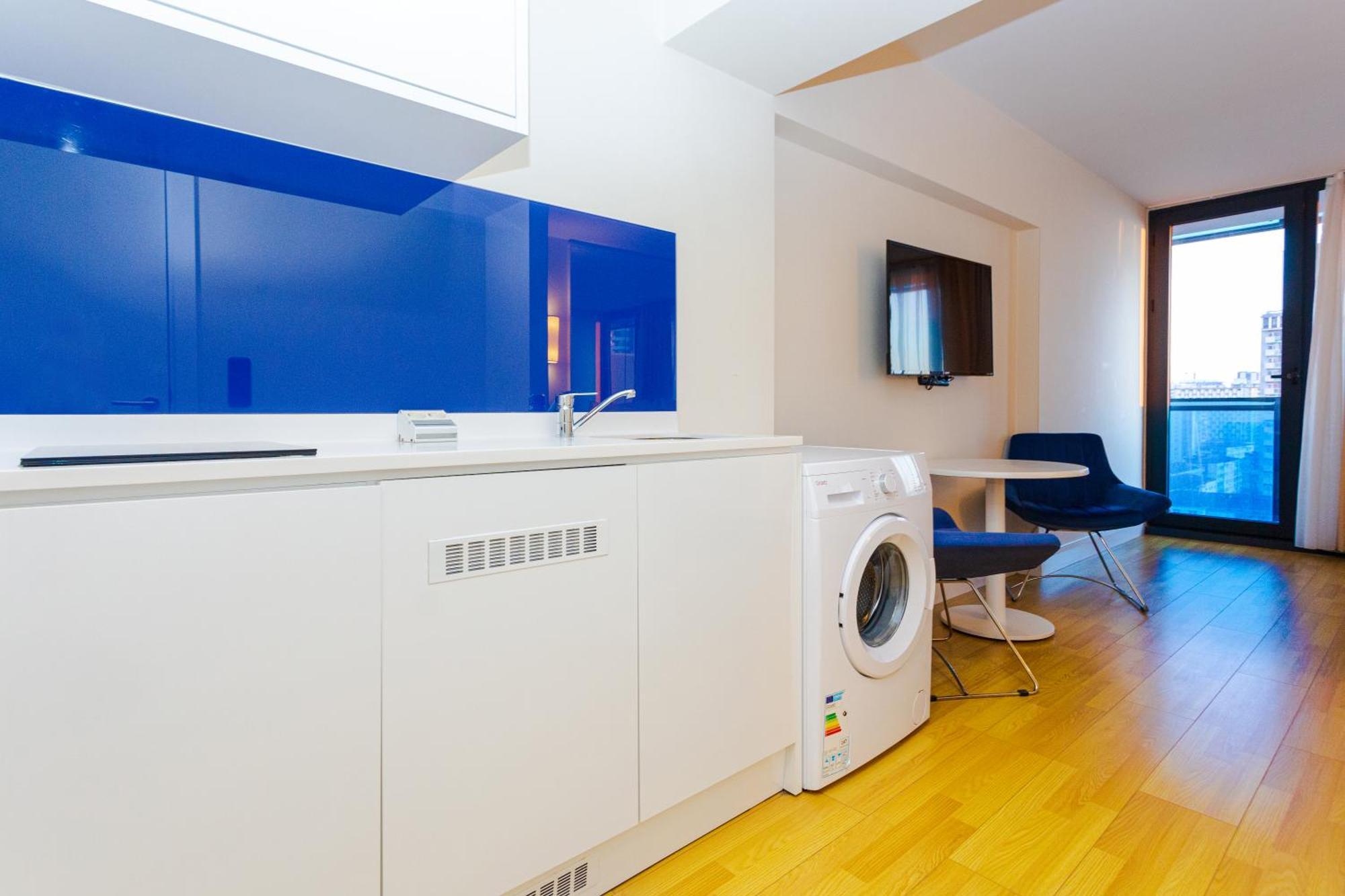 Best Location Apartments In Batumi Exteriör bild