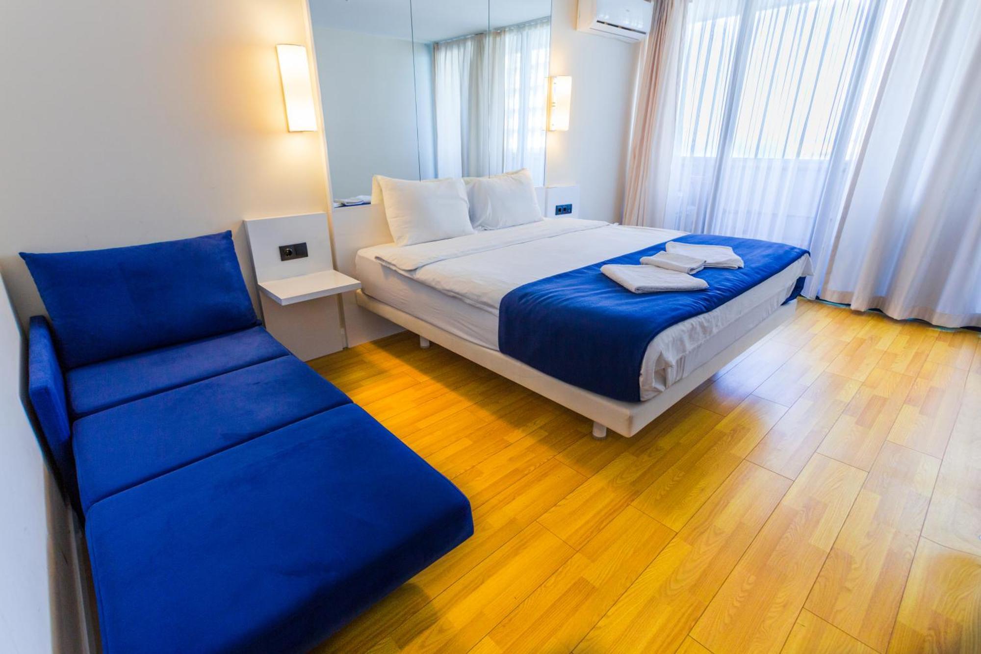 Best Location Apartments In Batumi Exteriör bild