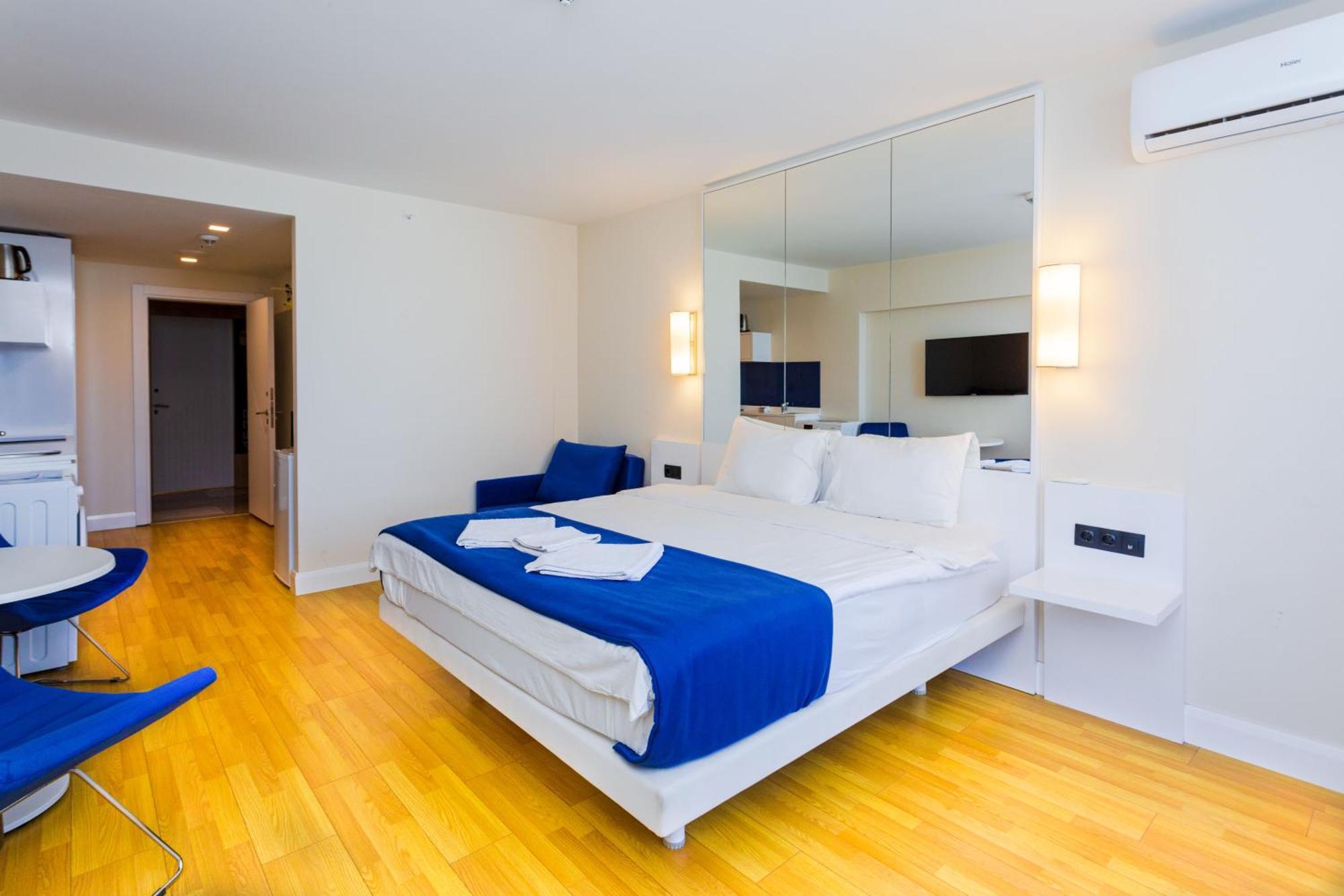 Best Location Apartments In Batumi Exteriör bild