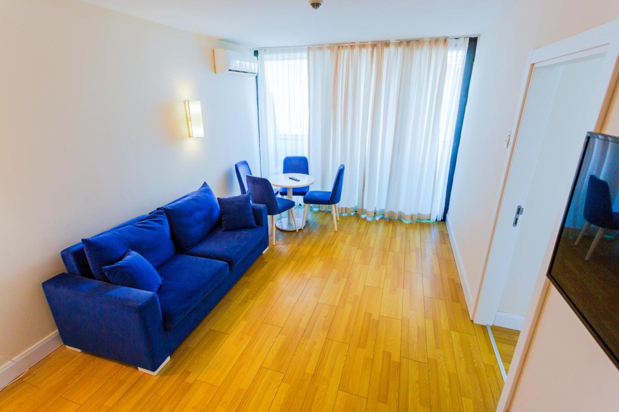 Best Location Apartments In Batumi Exteriör bild