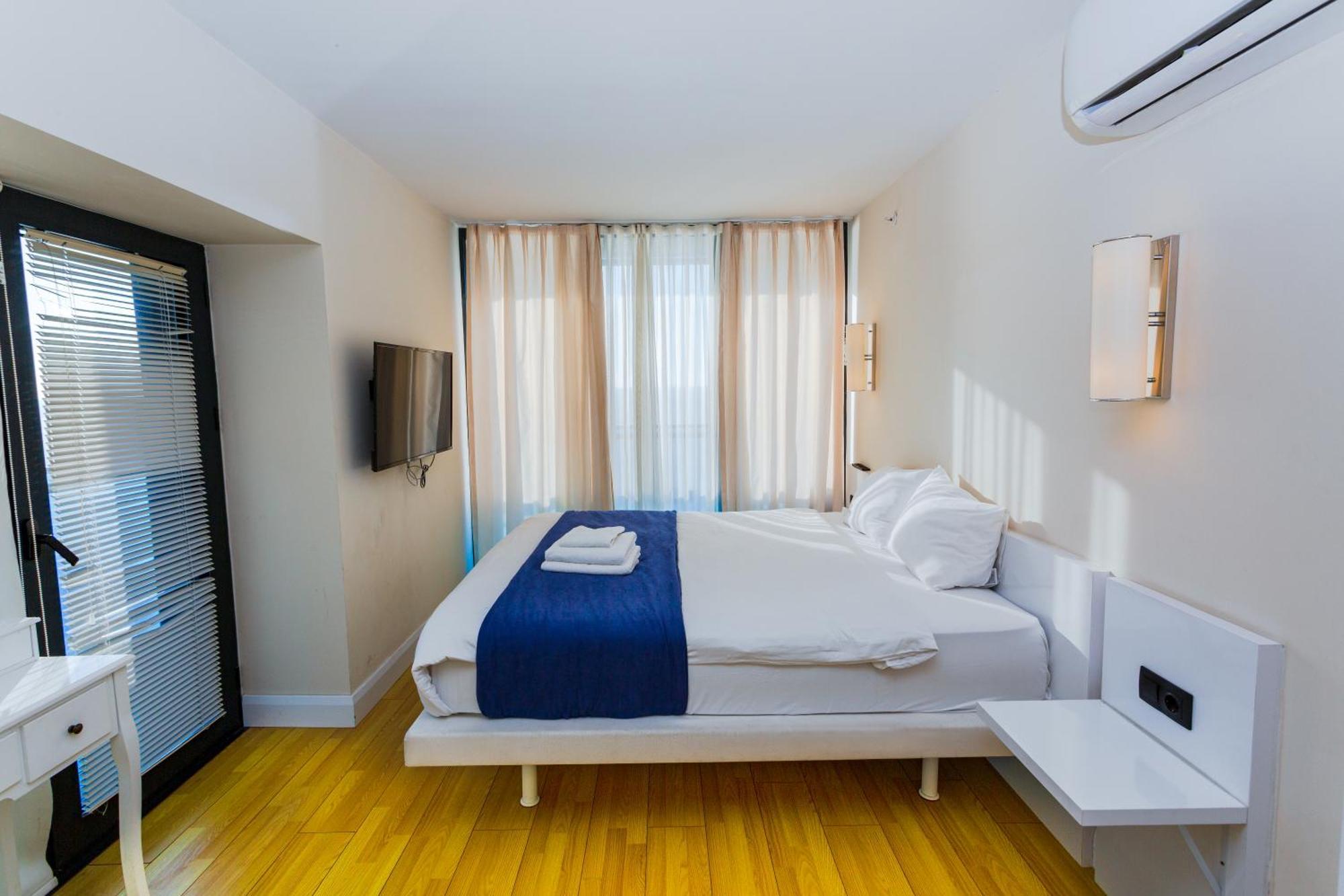 Best Location Apartments In Batumi Exteriör bild