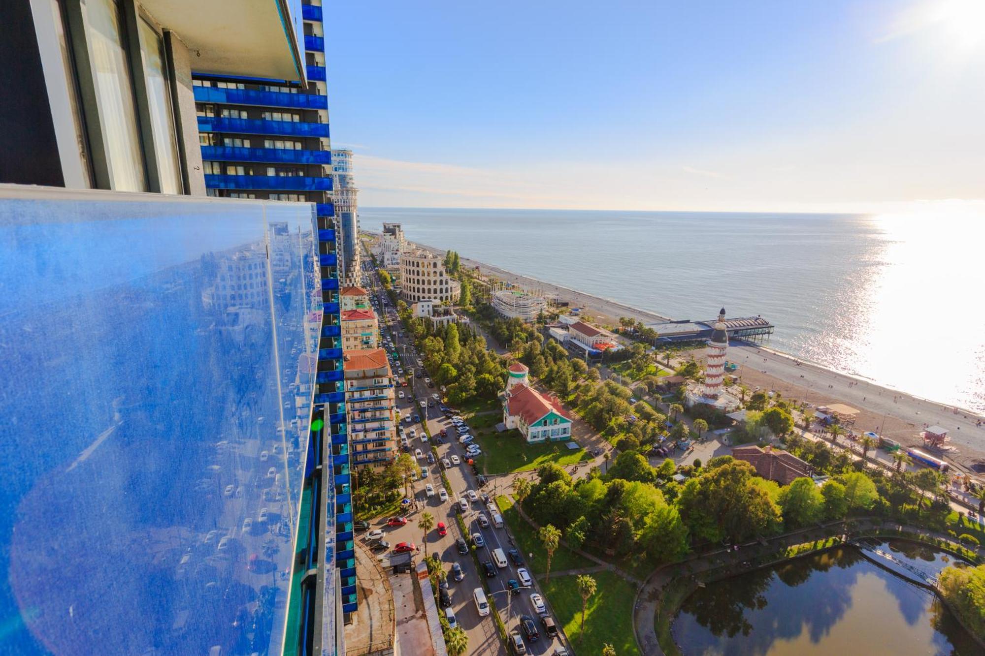 Best Location Apartments In Batumi Exteriör bild