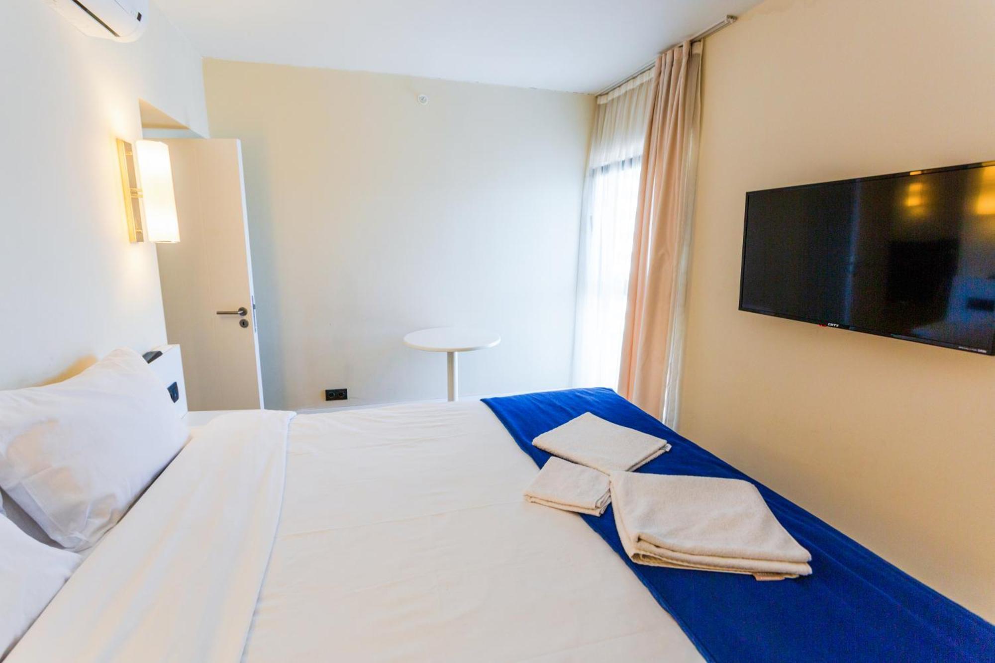 Best Location Apartments In Batumi Exteriör bild
