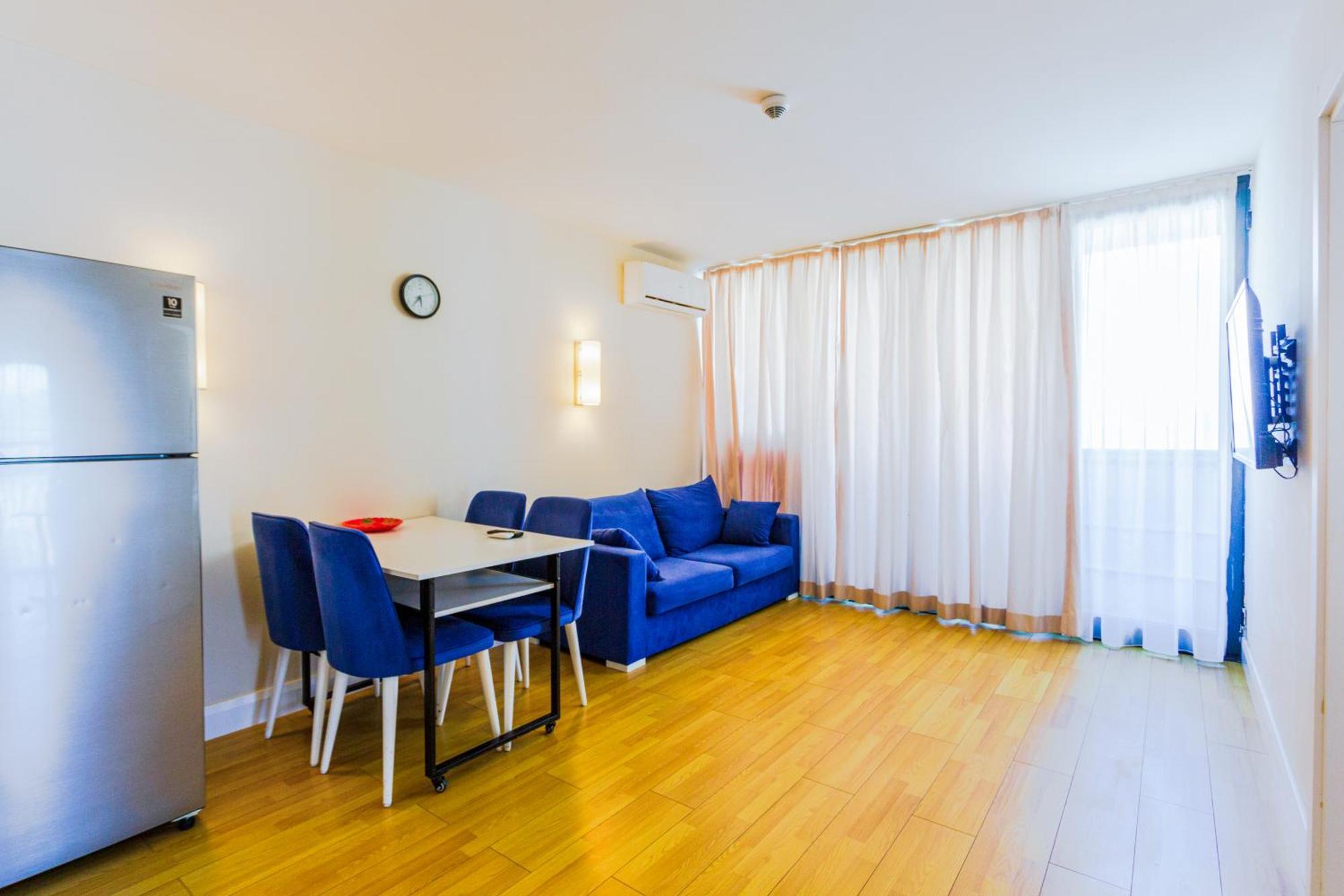 Best Location Apartments In Batumi Exteriör bild